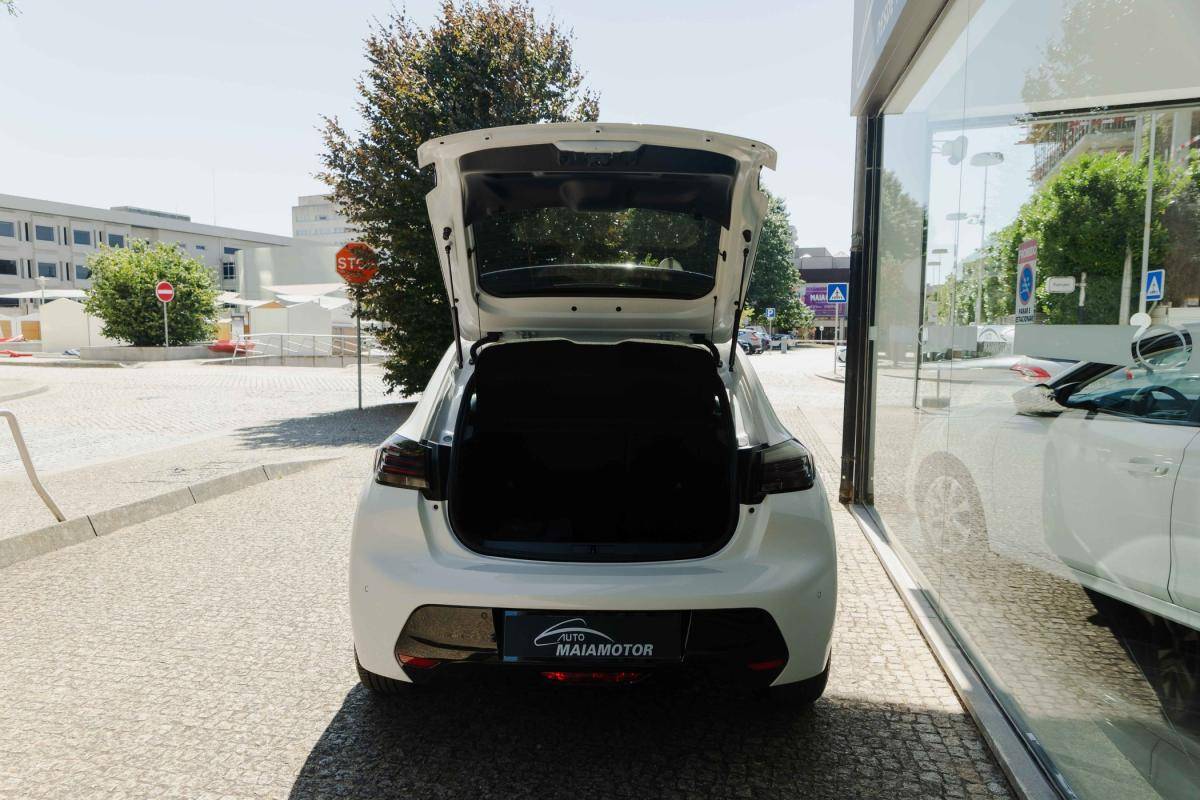 peugeot-208-2024-eletrico-500cc