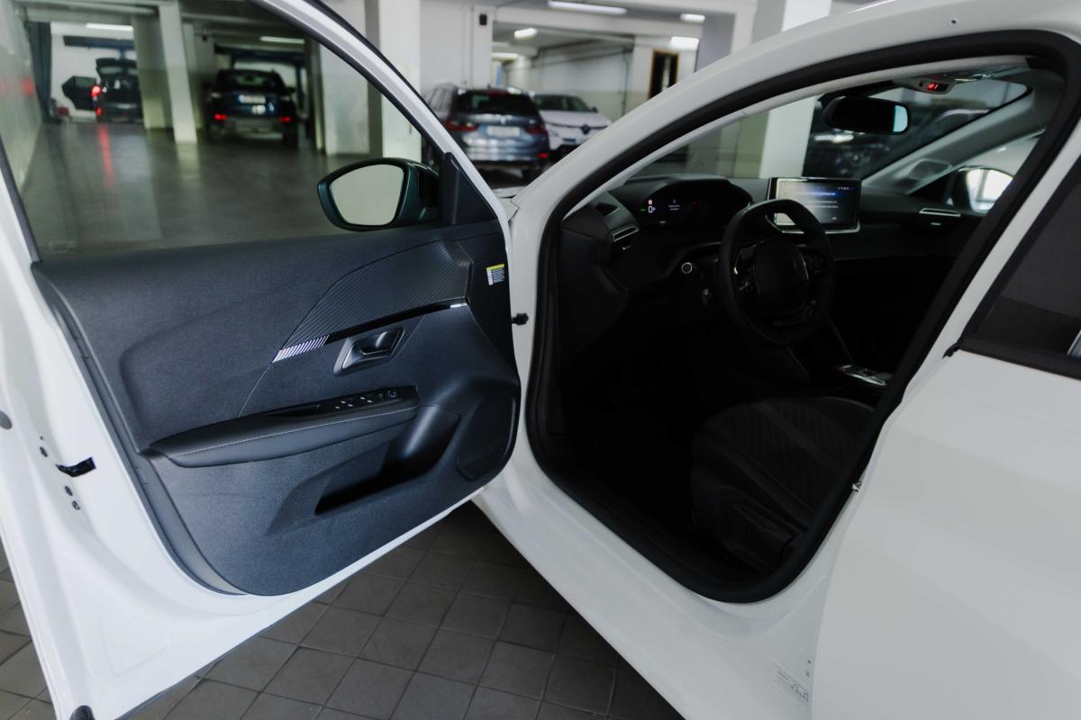peugeot-208-2024-eletrico-500cc