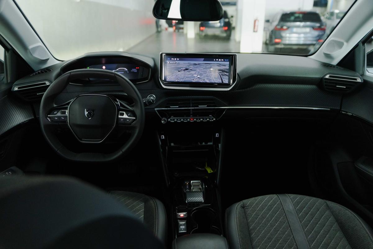 peugeot-208-2024-eletrico-500cc