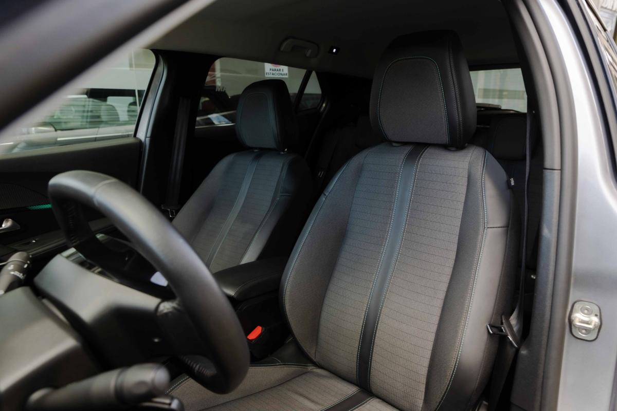 peugeot-2008-2022-diesel-1499cc