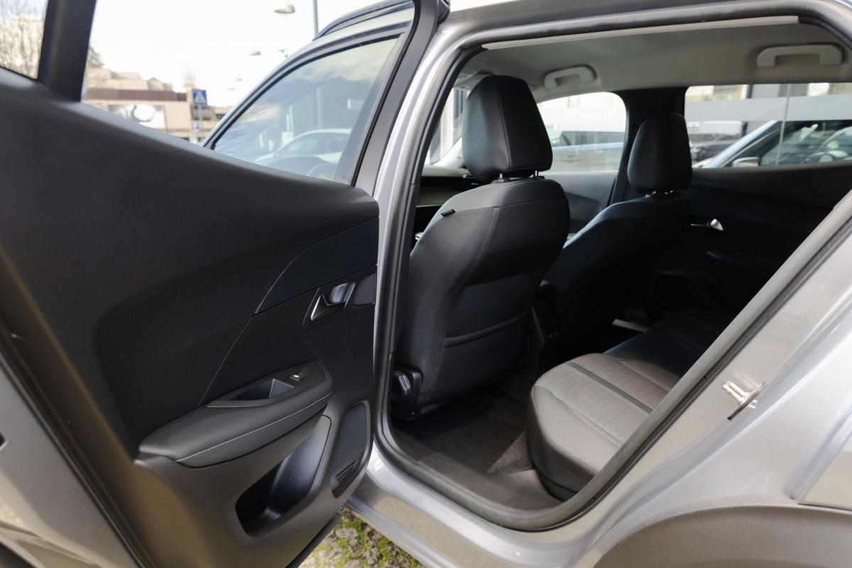 peugeot-2008-2022-diesel-1499cc