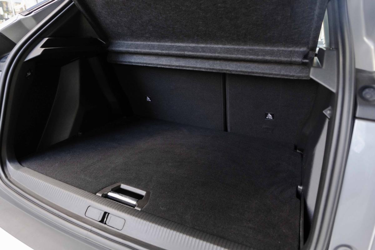 peugeot-2008-2022-diesel-1499cc
