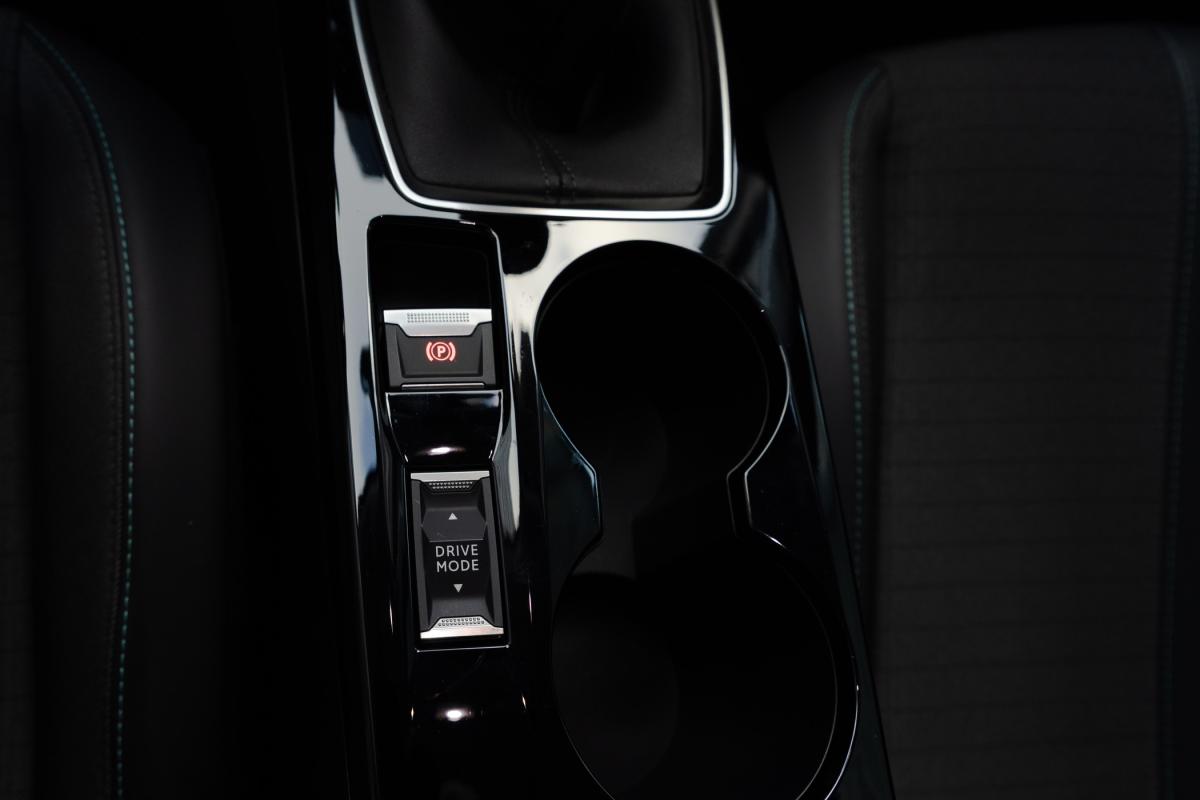 peugeot-2008-2022-diesel-1499cc