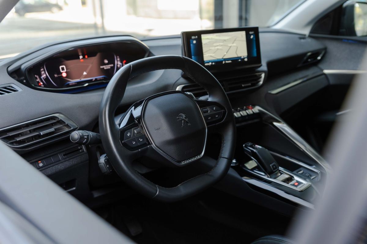 peugeot-5008-2021-gasolina-1199cc