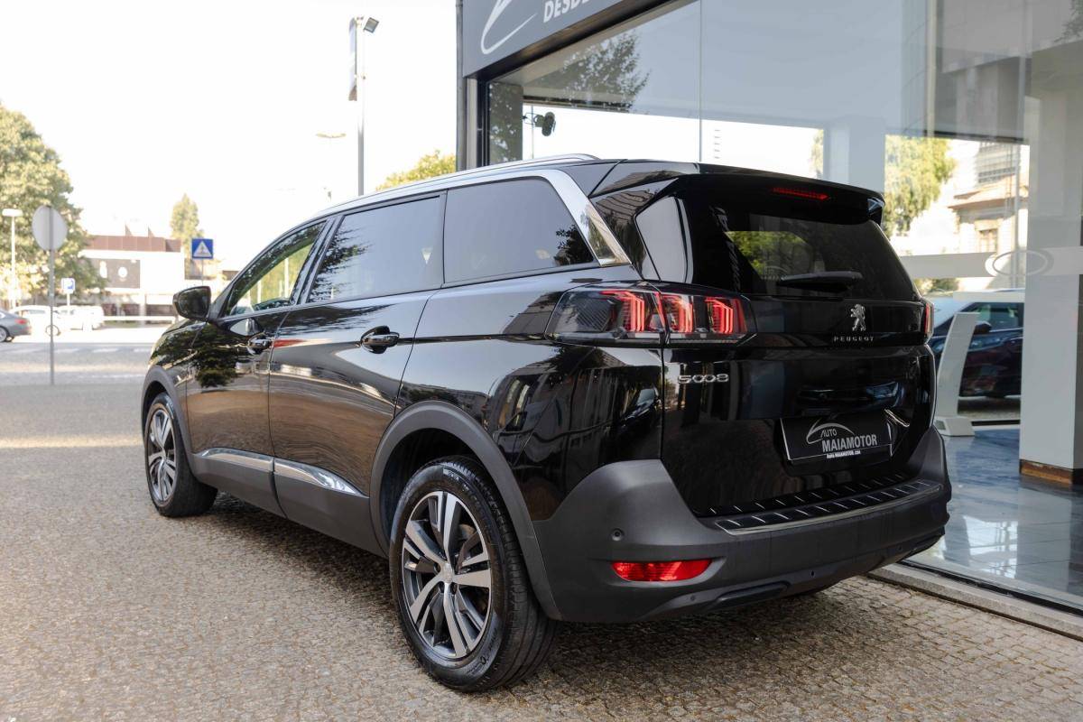 peugeot-5008-2021-gasolina-1199cc
