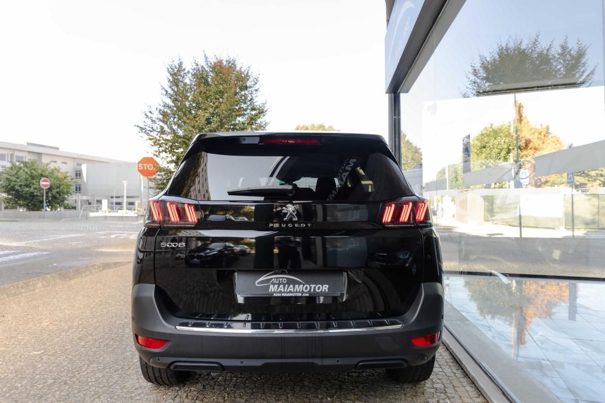 peugeot-5008-2021-gasolina-1199cc
