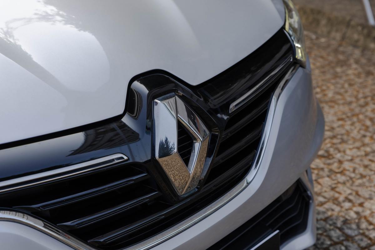 renault-megane-sport-tourer-2020-diesel-1461cc