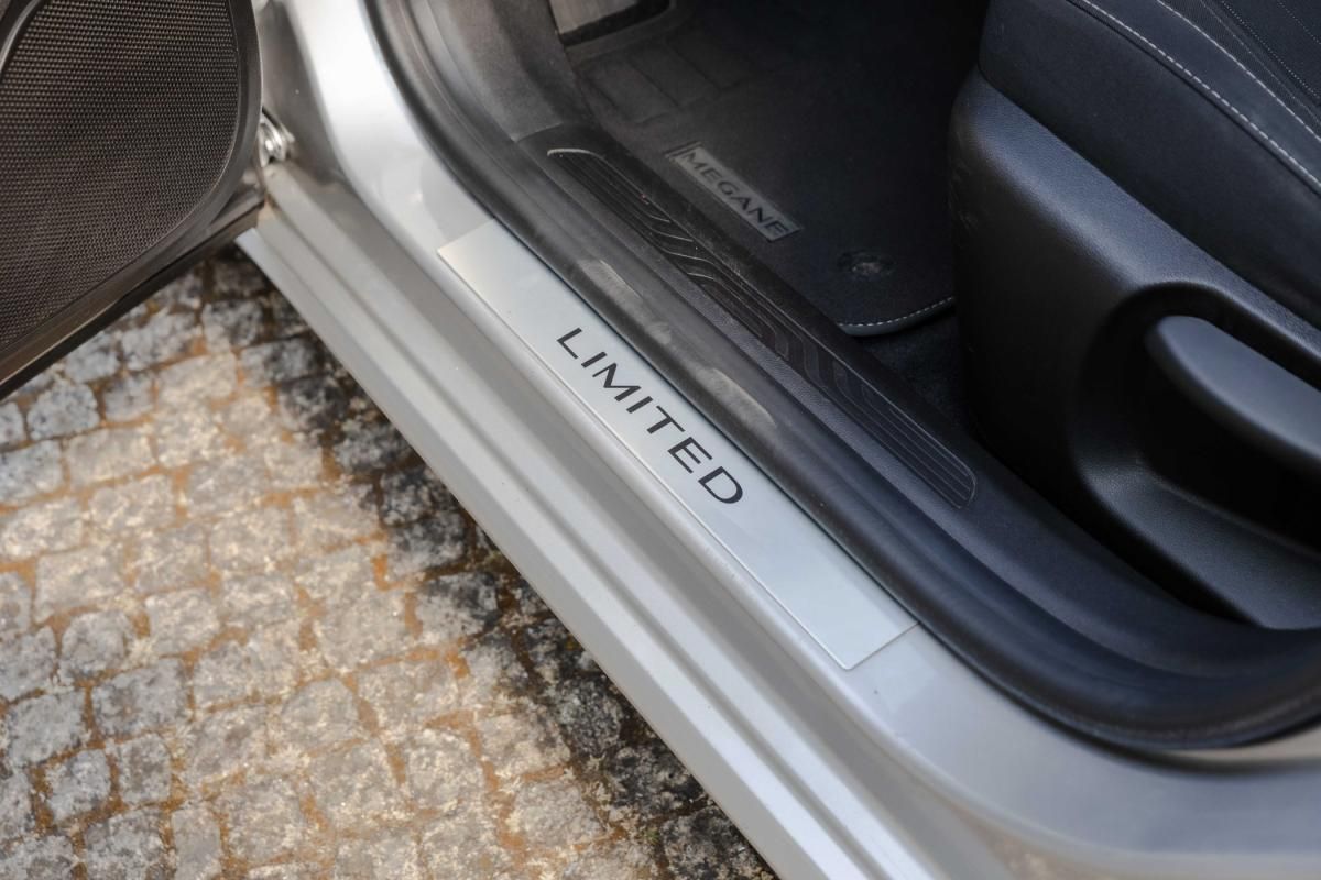 renault-megane-sport-tourer-2020-diesel-1461cc