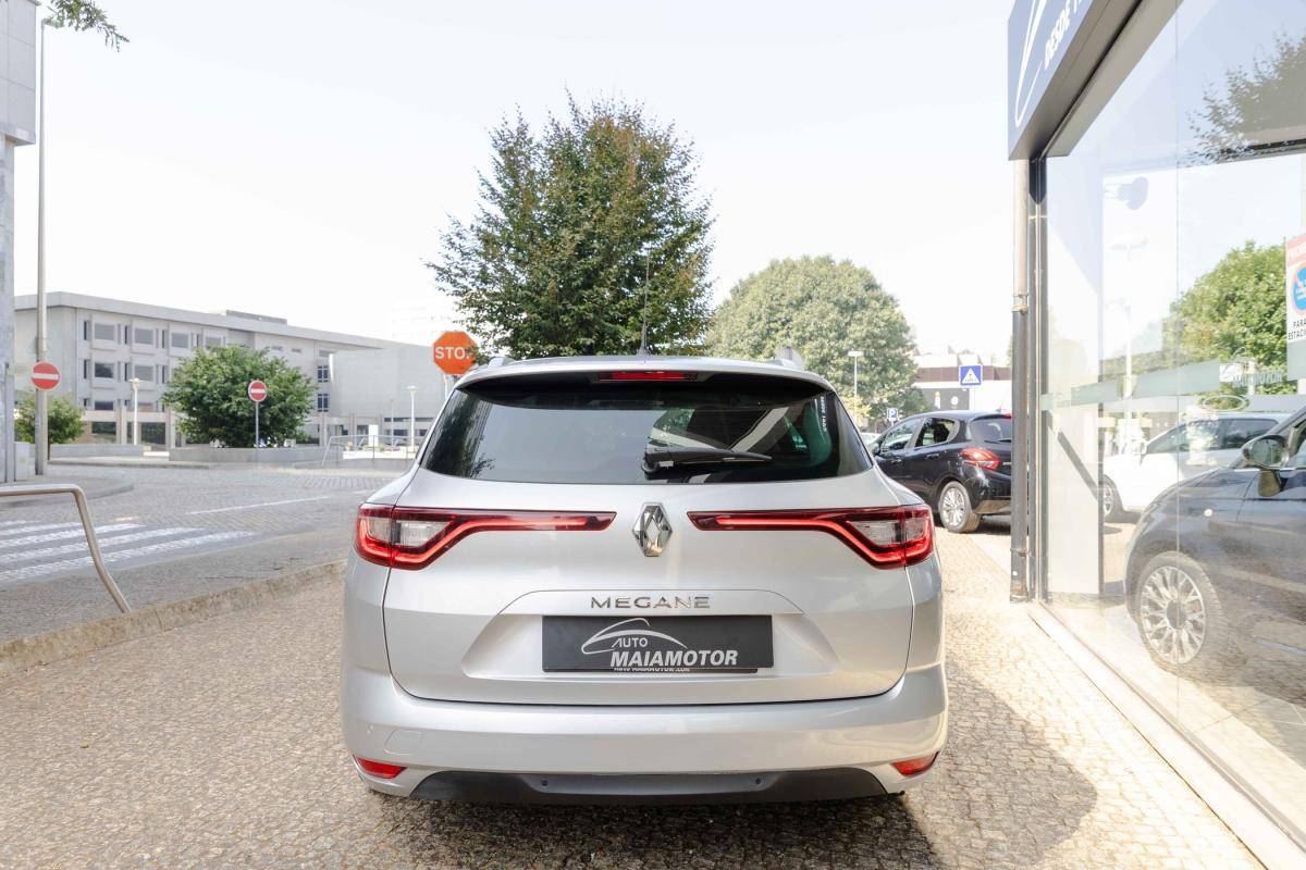 renault-megane-sport-tourer-2020-diesel-1461cc