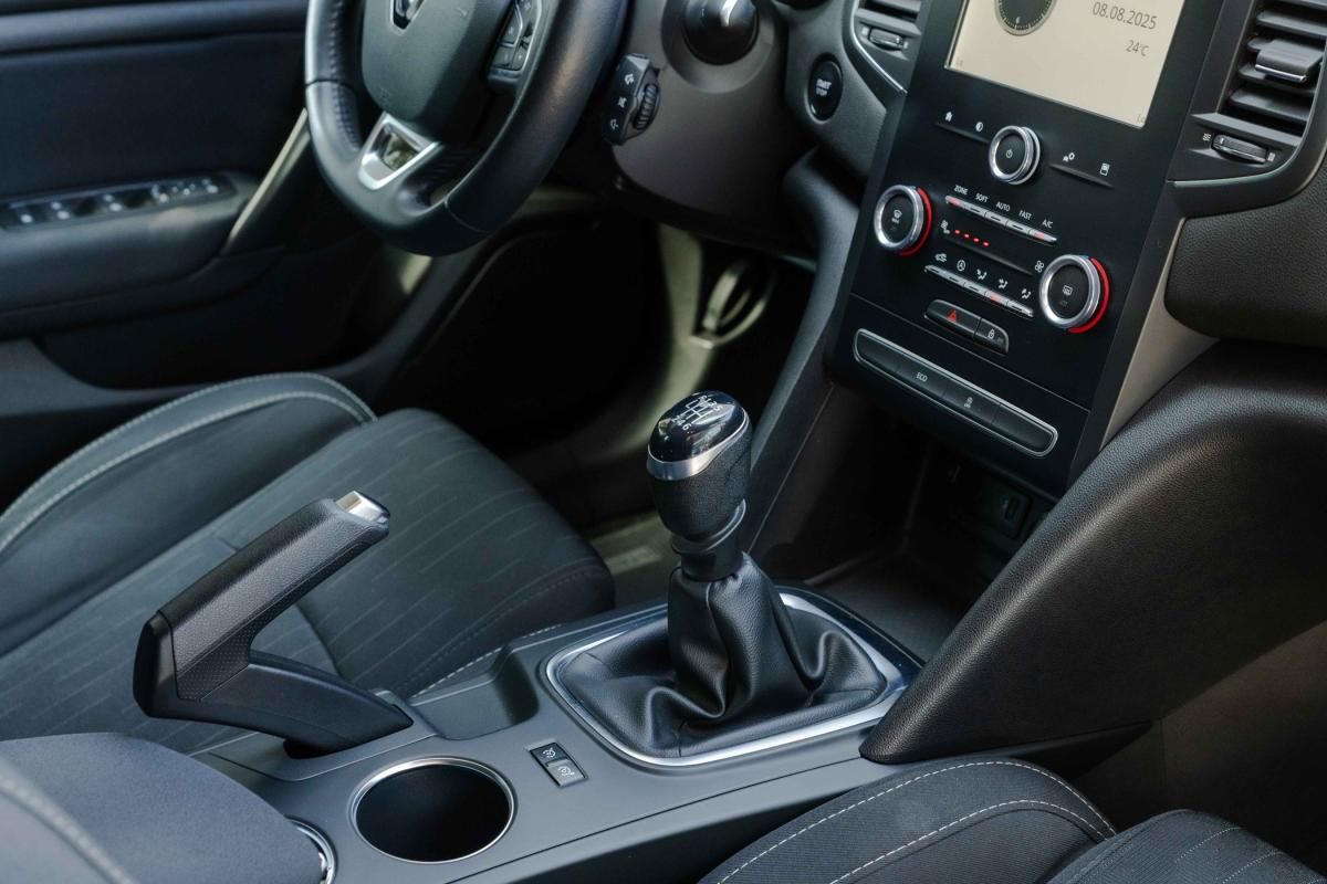 renault-megane-sport-tourer-2020-diesel-1461cc