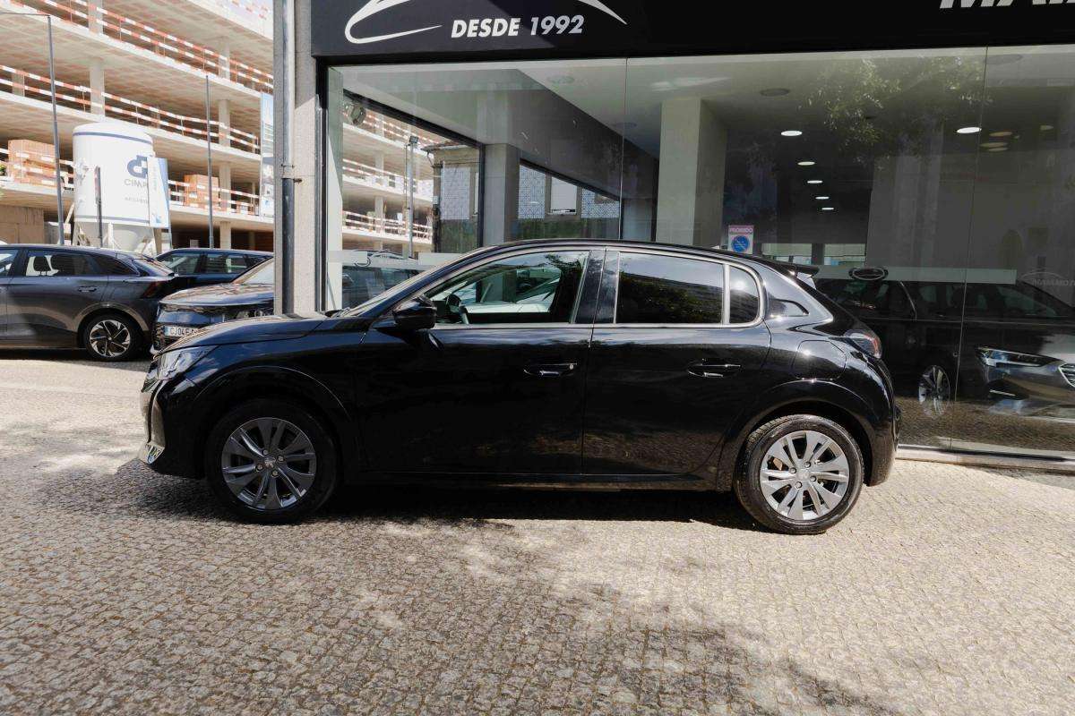 peugeot-208-2023-eletrico-500cc