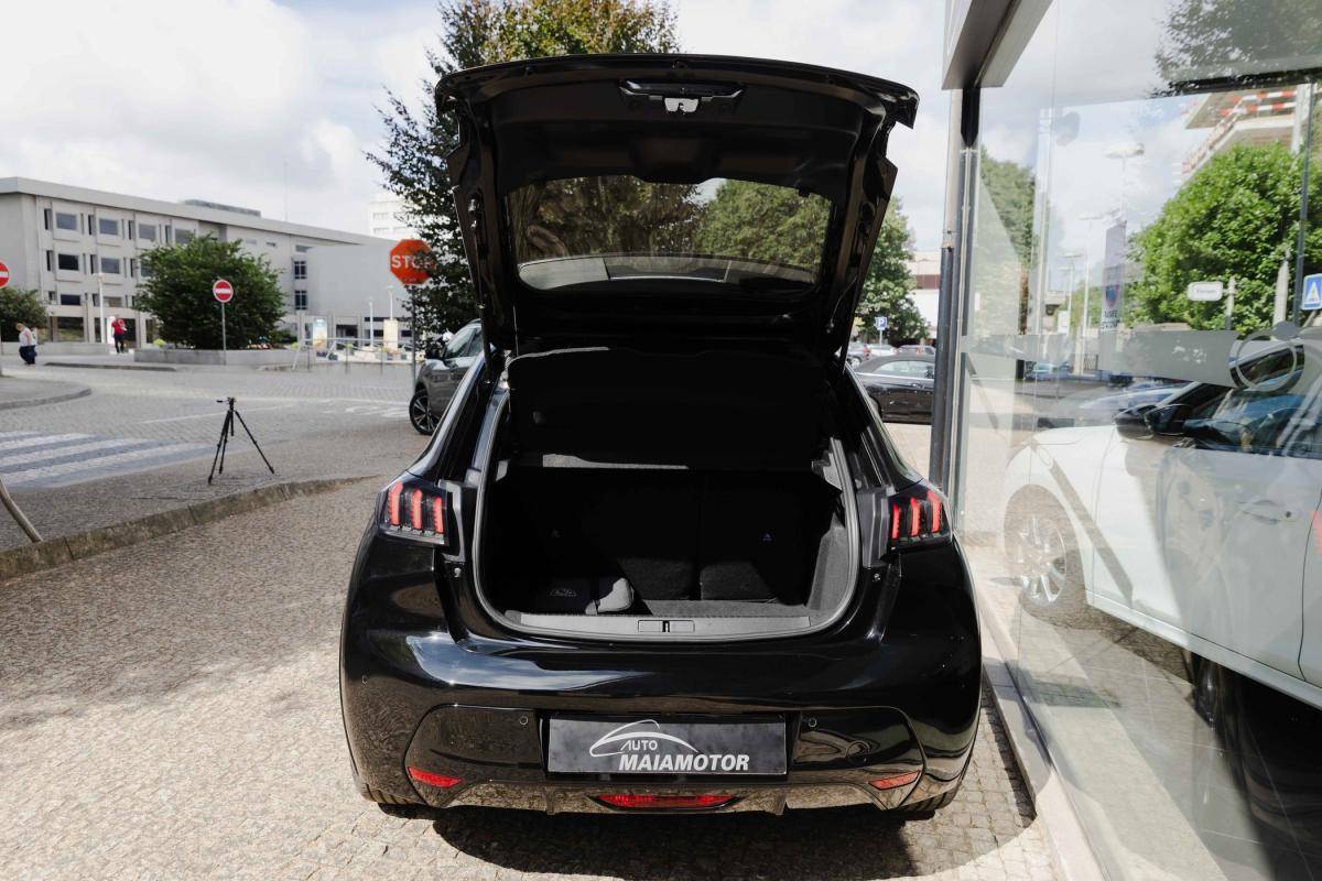 peugeot-208-2023-eletrico-500cc