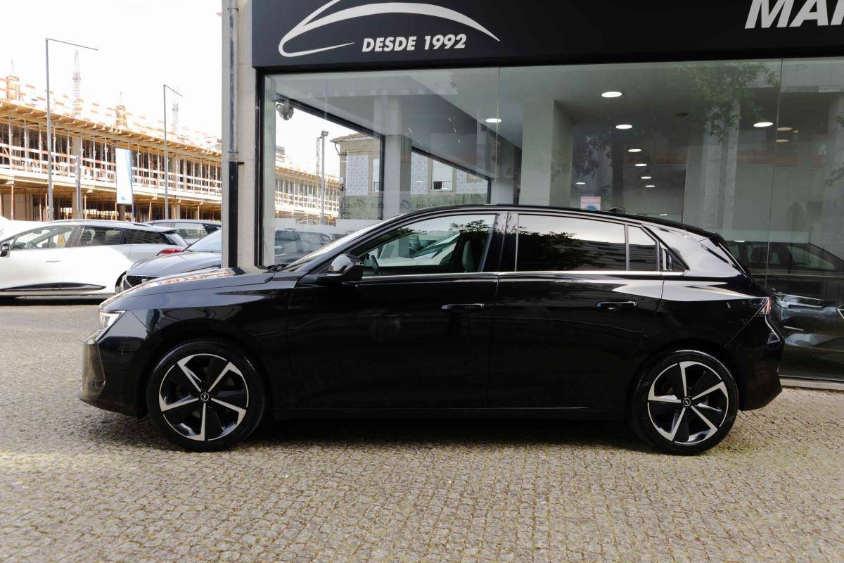 opel-astra-2022-diesel-1499cc