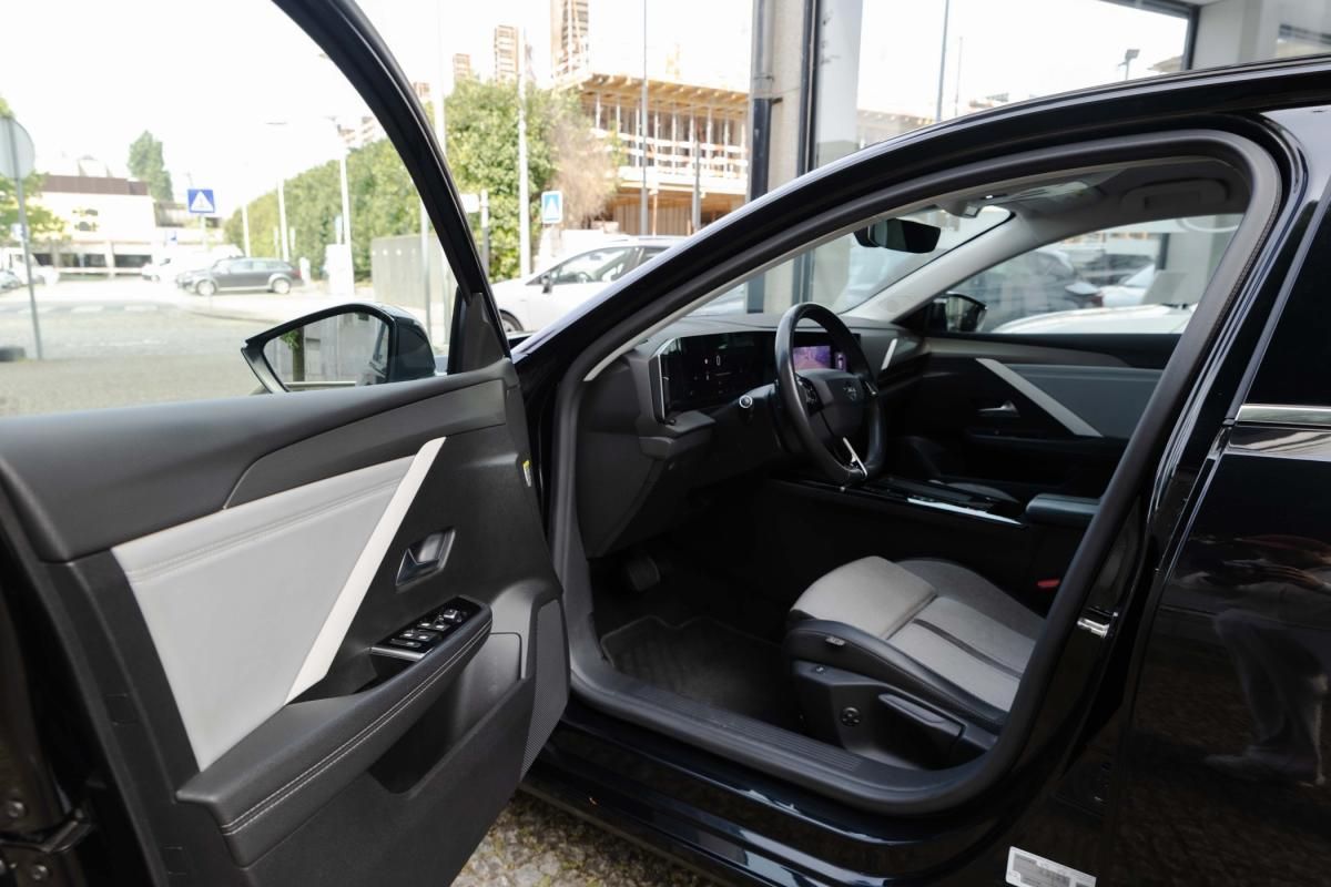 opel-astra-2022-diesel-1499cc