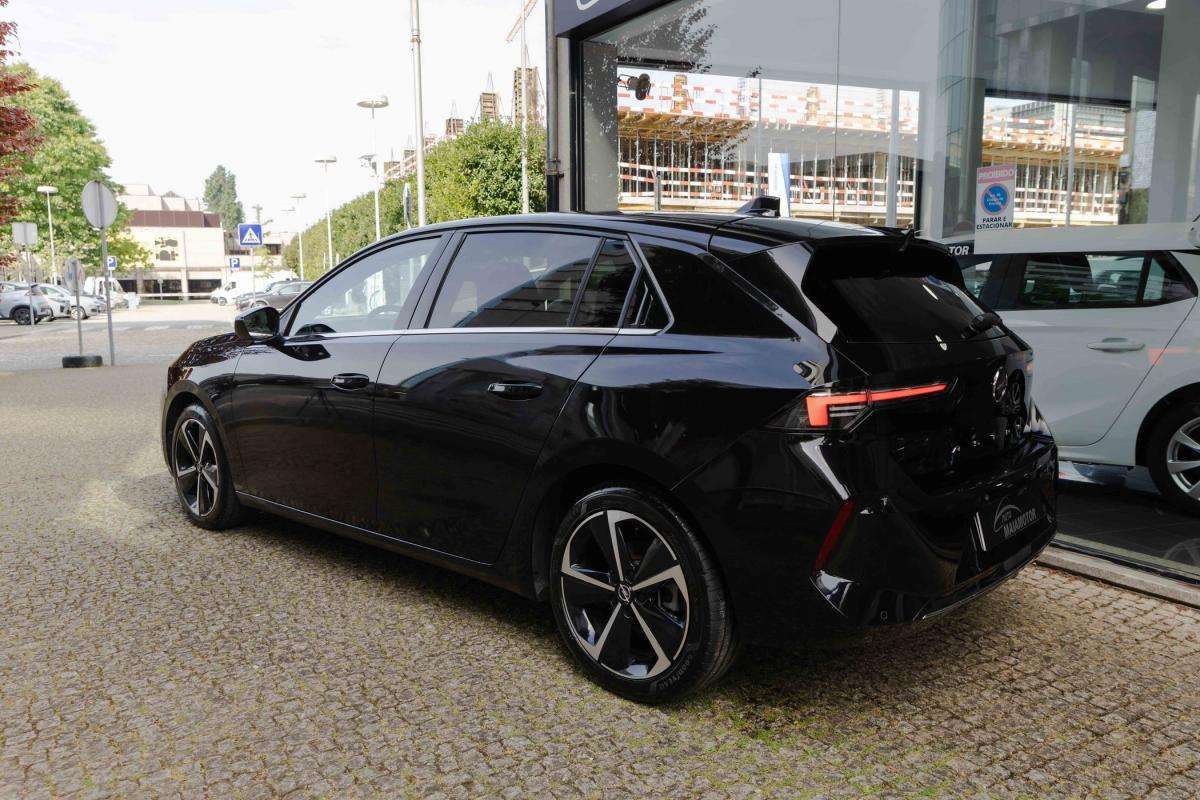 opel-astra-2022-diesel-1499cc
