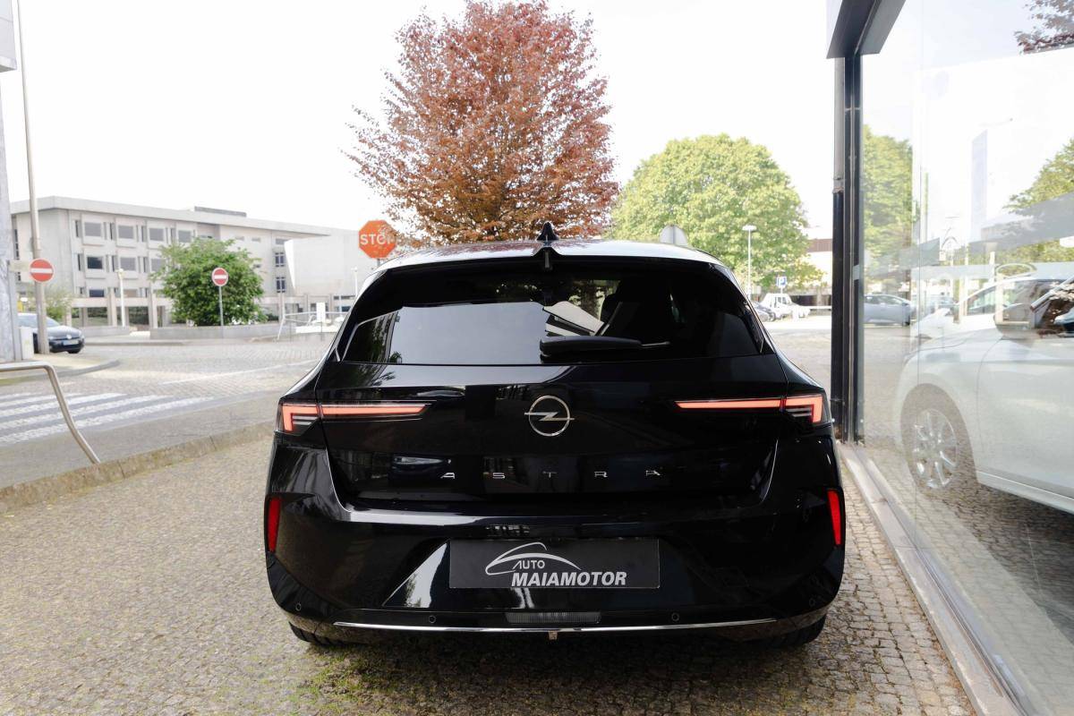 opel-astra-2022-diesel-1499cc