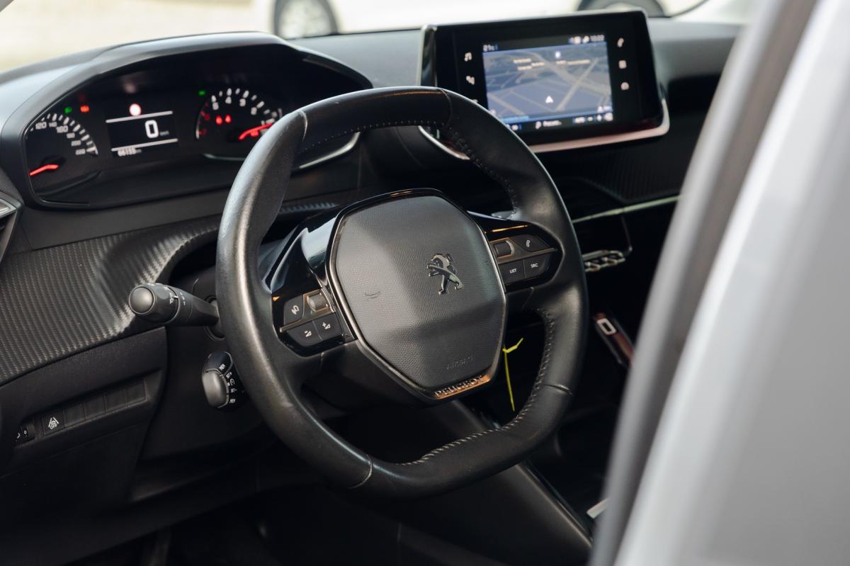 peugeot-208-2020-gasolina-1199cc