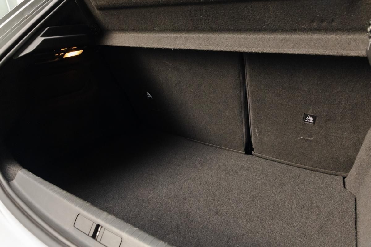 peugeot-208-2020-gasolina-1199cc