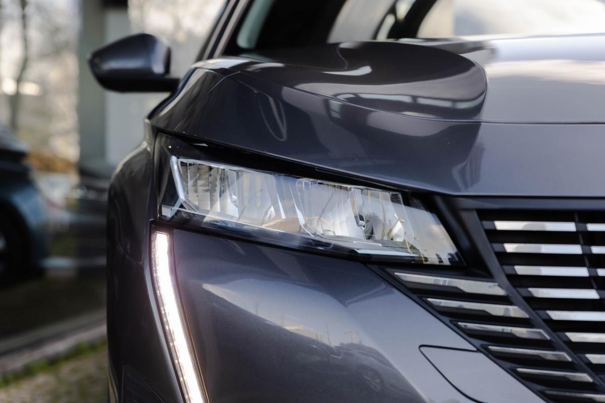 peugeot-308-sw-2022-diesel-1499cc
