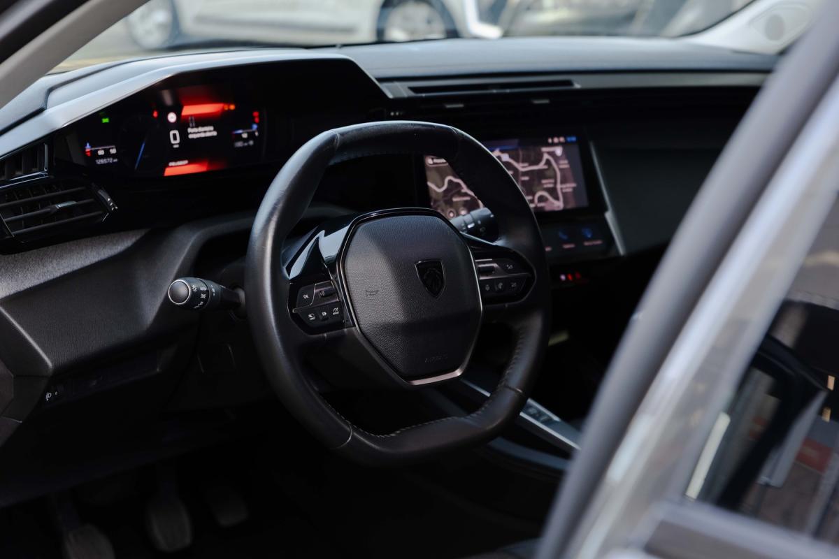 peugeot-308-sw-2022-diesel-1499cc