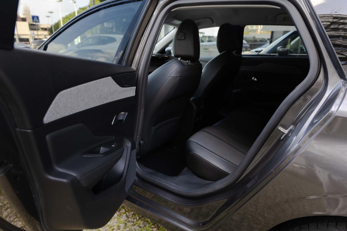peugeot-308-sw-2022-diesel-1499cc