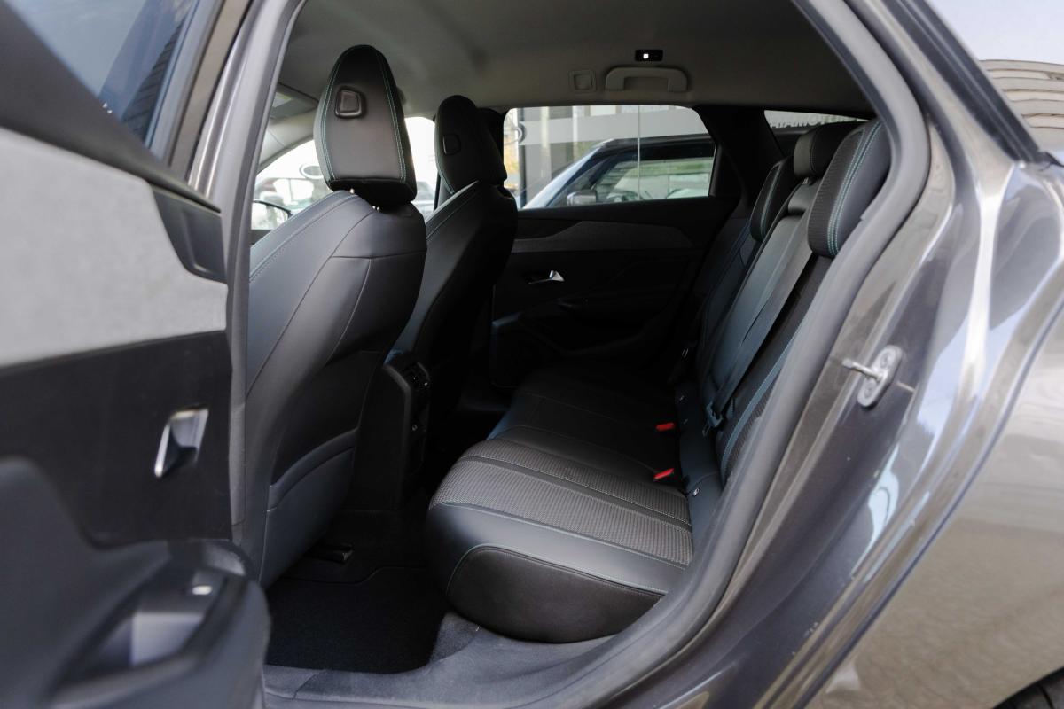 peugeot-308-sw-2022-diesel-1499cc