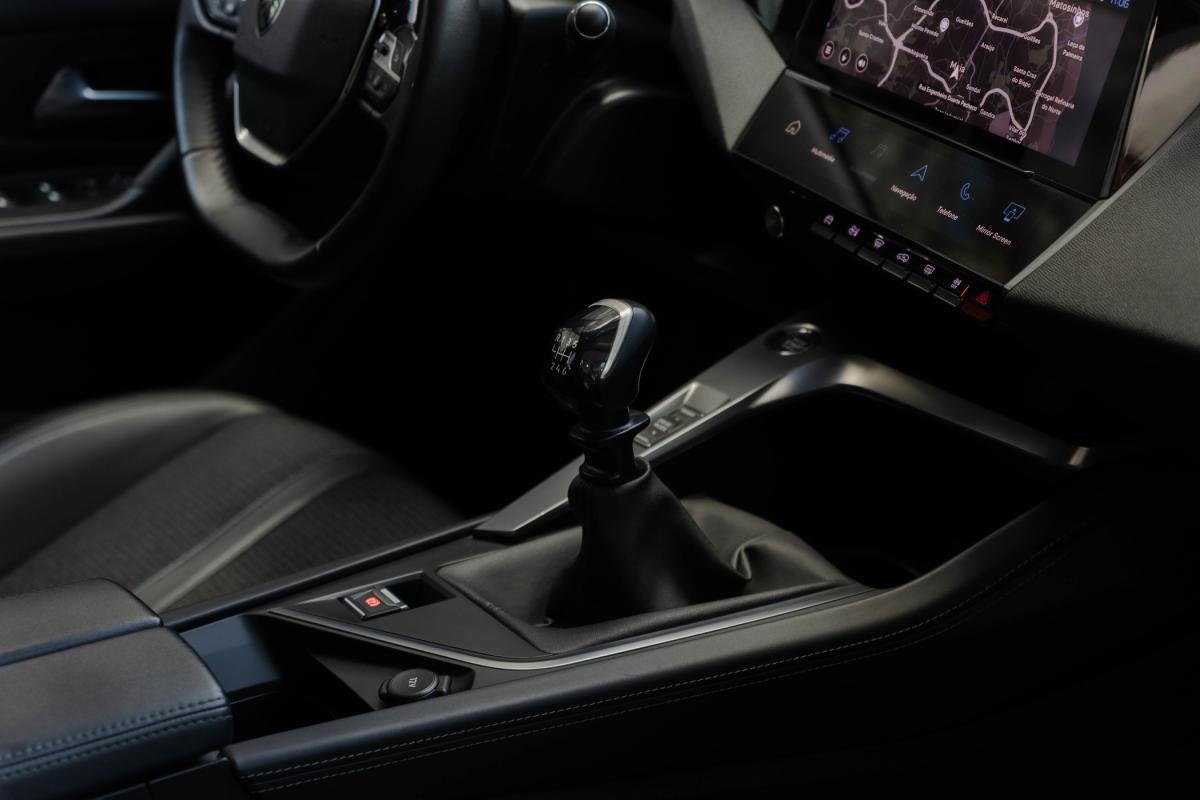 peugeot-308-sw-2022-diesel-1499cc