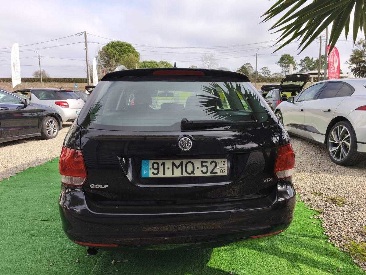 volkswagen-golf-variant-2012-diesel-1598cc