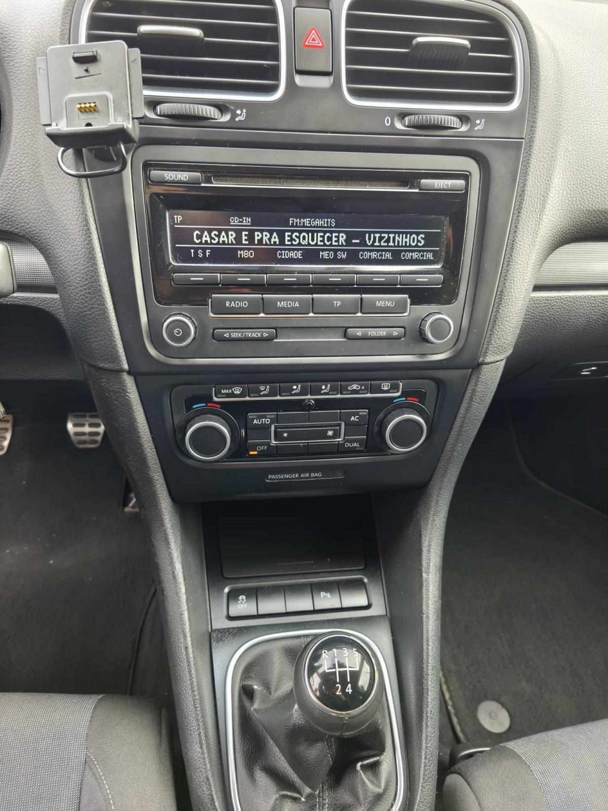 volkswagen-golf-variant-2012-diesel-1598cc