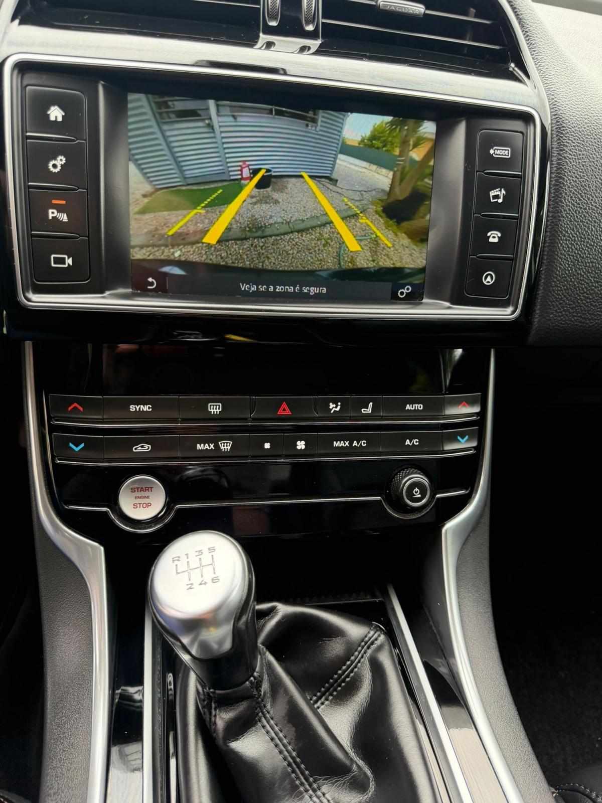 jaguar-xe-2018-diesel-1999cc
