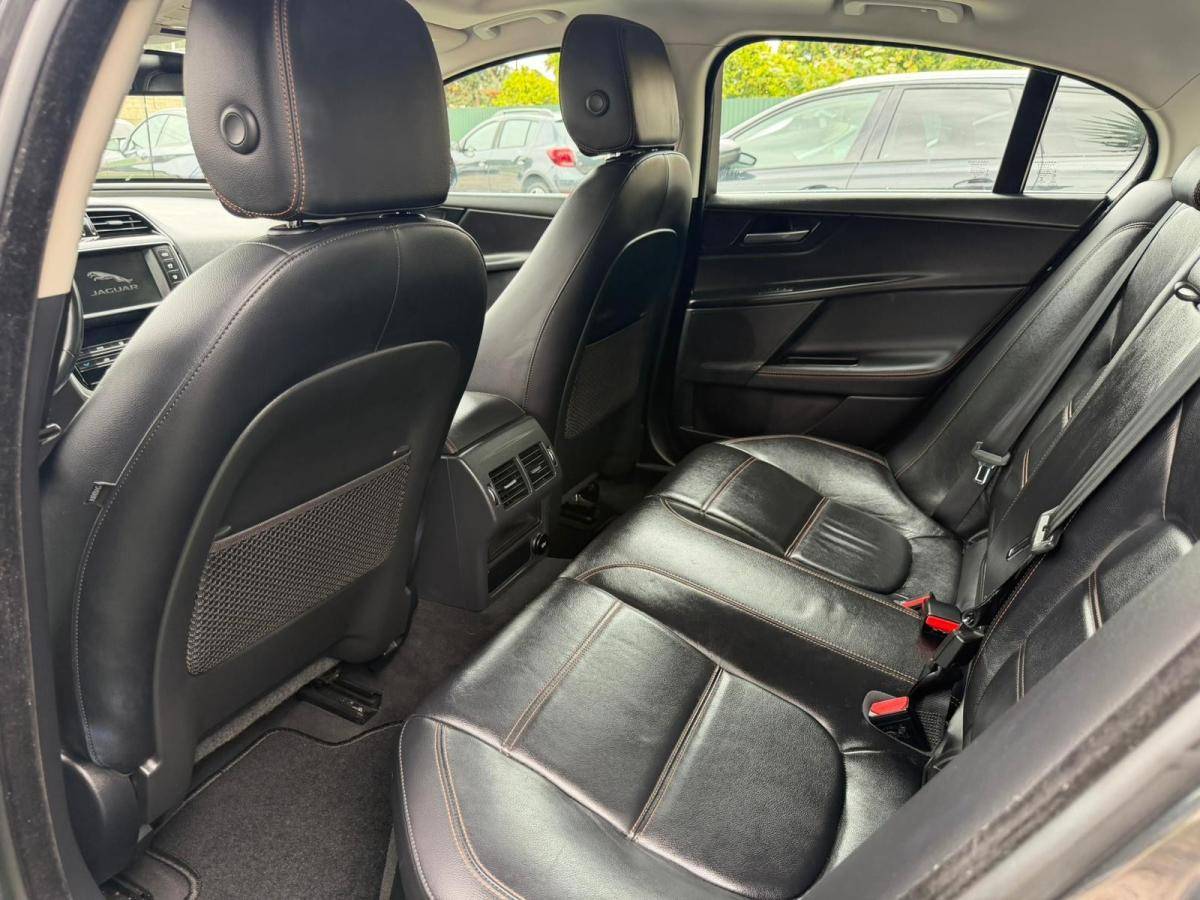 jaguar-xe-2018-diesel-1999cc