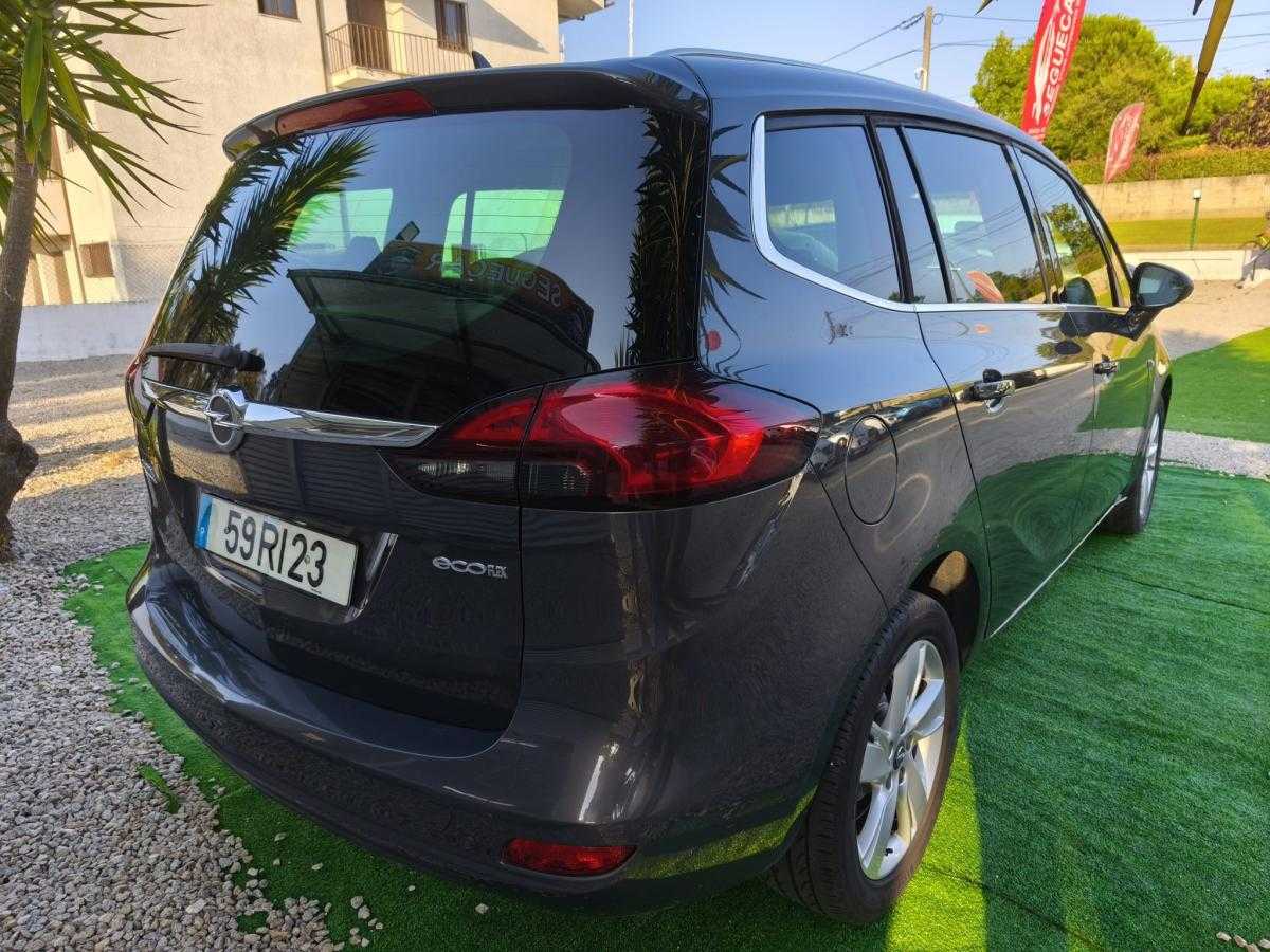 opel-zafira-2016-gpl-1364cc