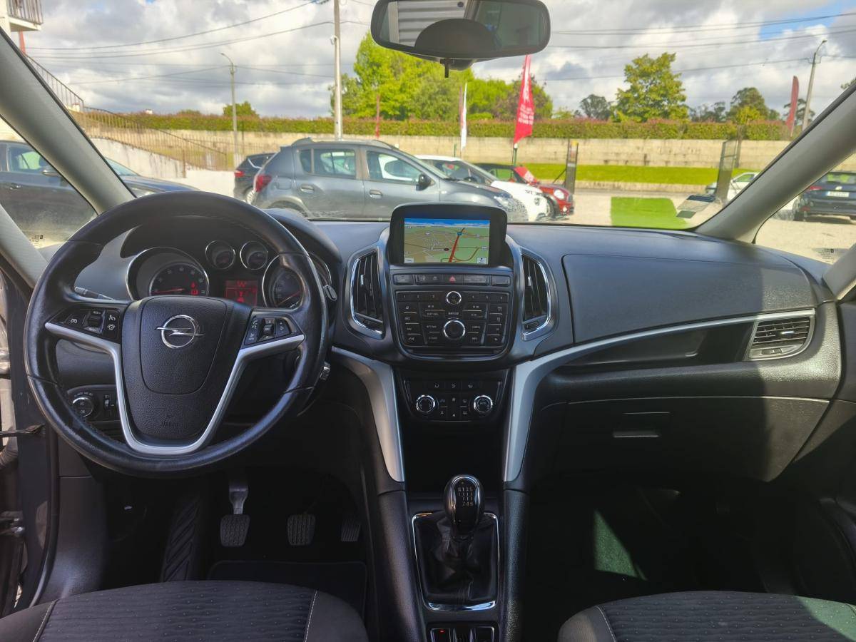 opel-zafira-2016-gpl-1364cc