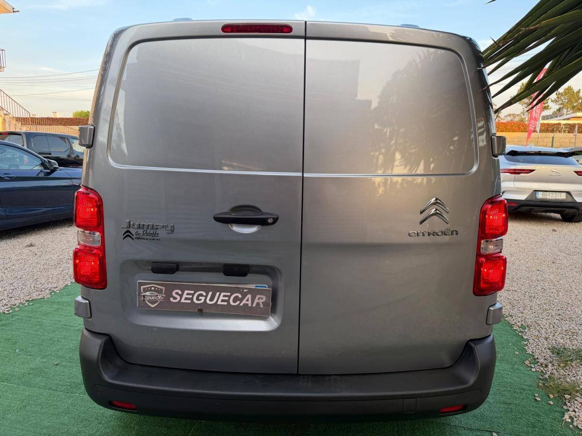 citroen-jumpy-2021-diesel-1499cc