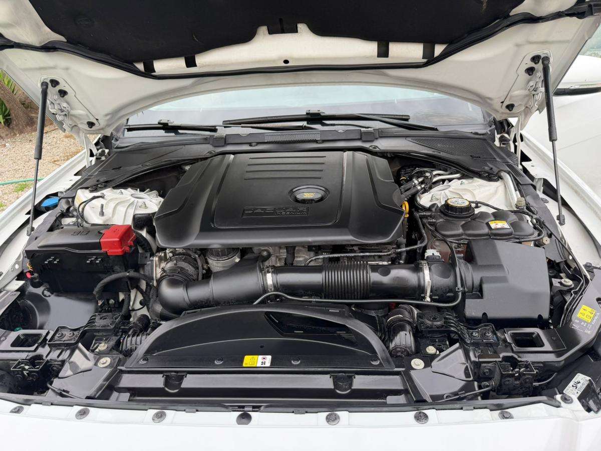 jaguar-xf-2017-diesel-1999cc