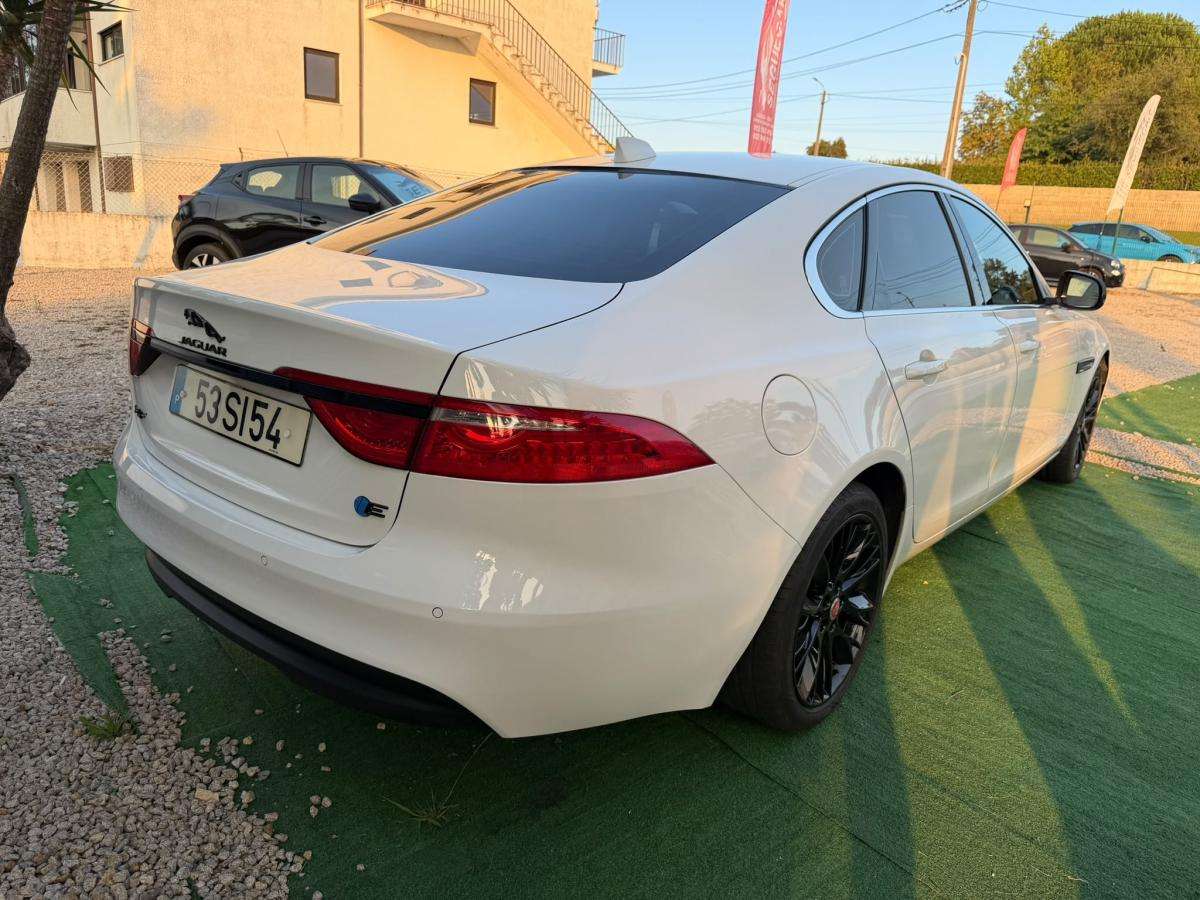 jaguar-xf-2017-diesel-1999cc