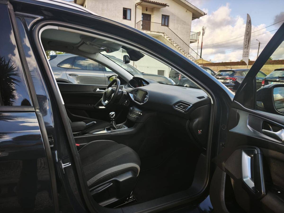 peugeot-308-sw-2016-diesel-1560cc