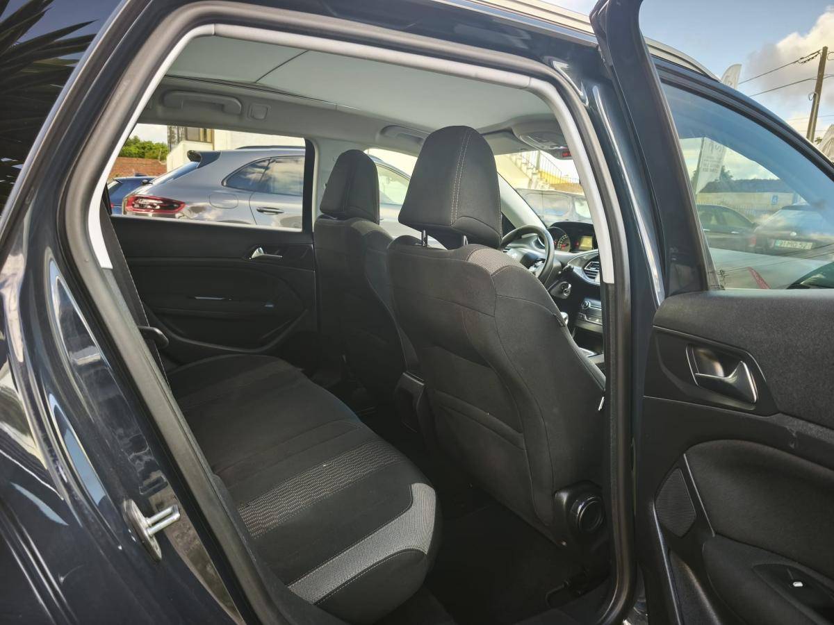 peugeot-308-sw-2016-diesel-1560cc