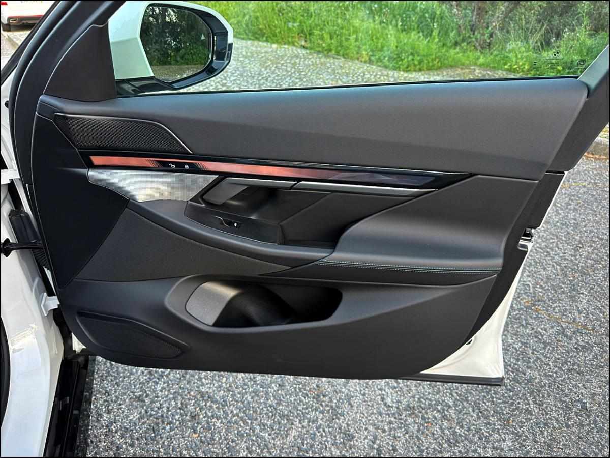 bmw-serie-5-i5-edrive40-2025-eletrico