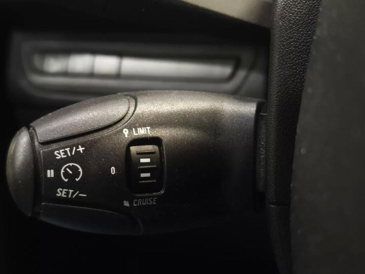 peugeot-2008-2017-gasolina-1199cc