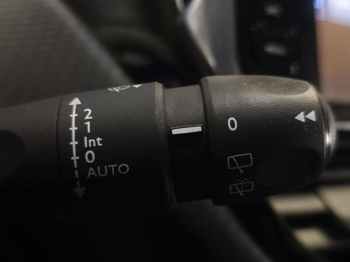 peugeot-2008-2017-gasolina-1199cc