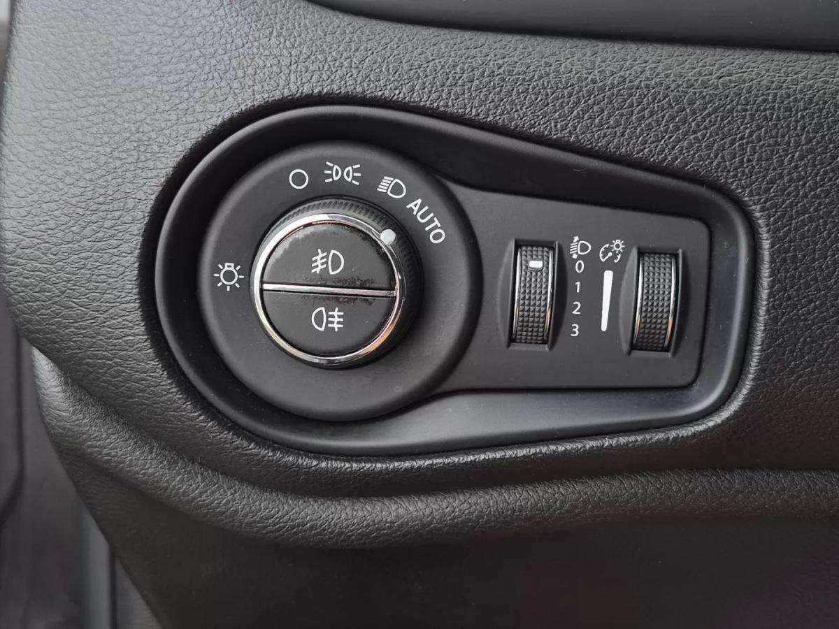 jeep-renegade-2018-diesel-1598cc