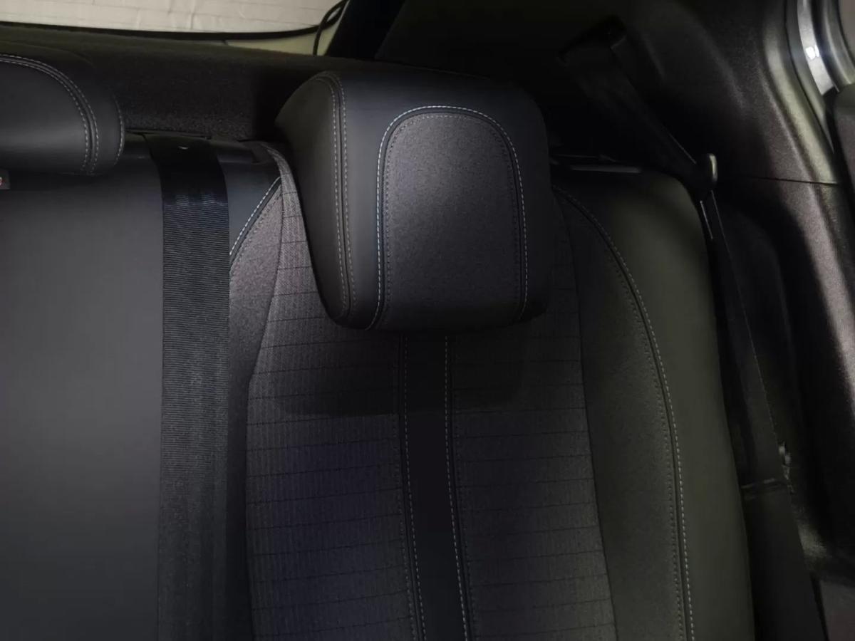 peugeot-2008-2023-gasolina-1199cc