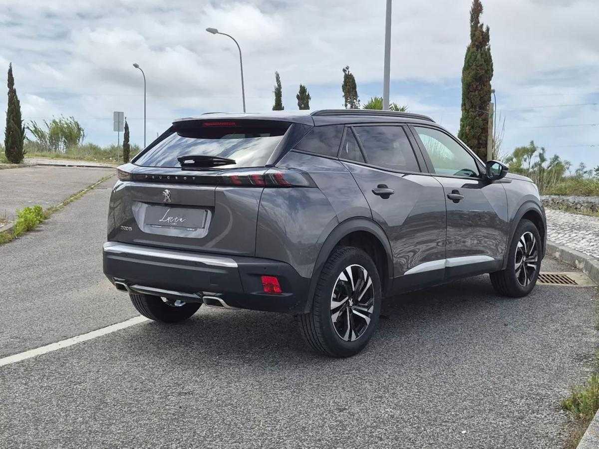 peugeot-2008-2023-gasolina-1199cc