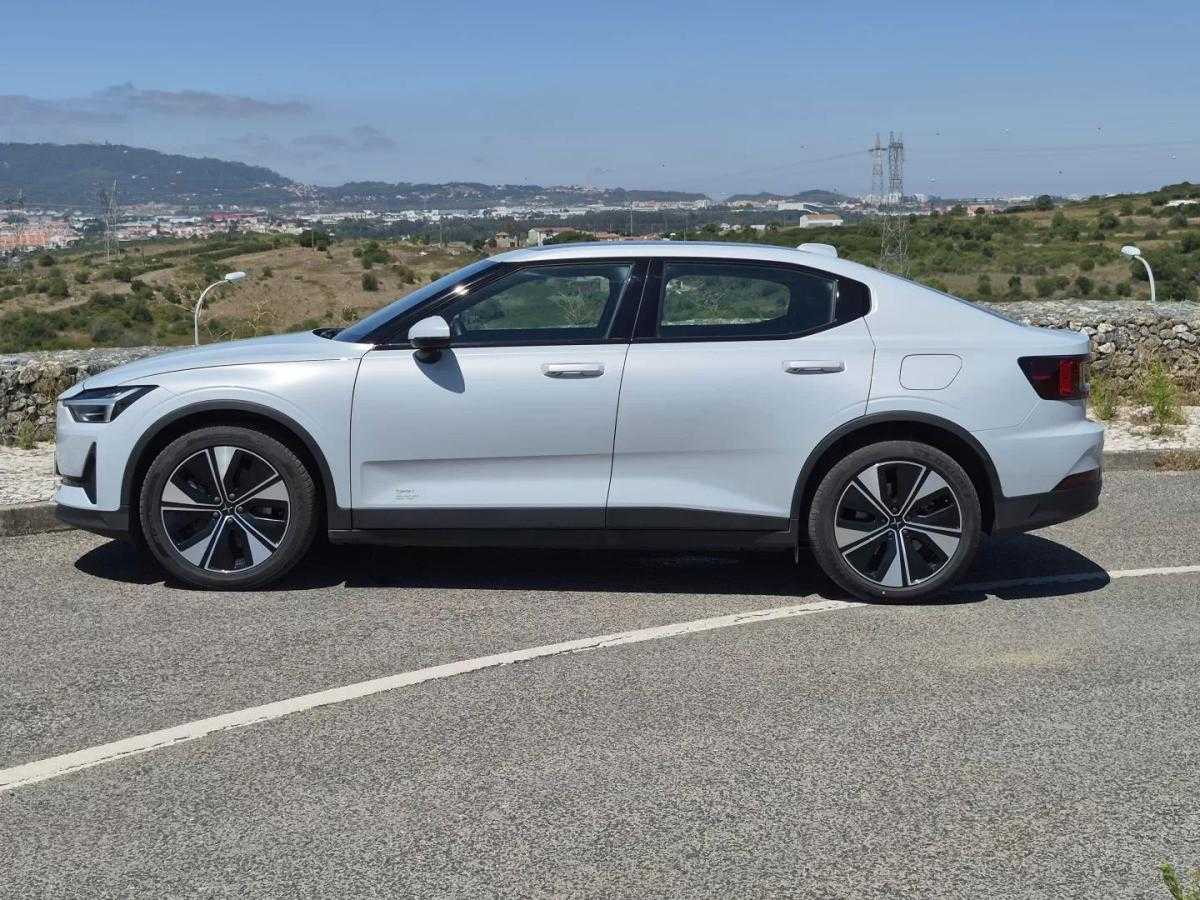 polestar-2-2023-eletrico-0cc