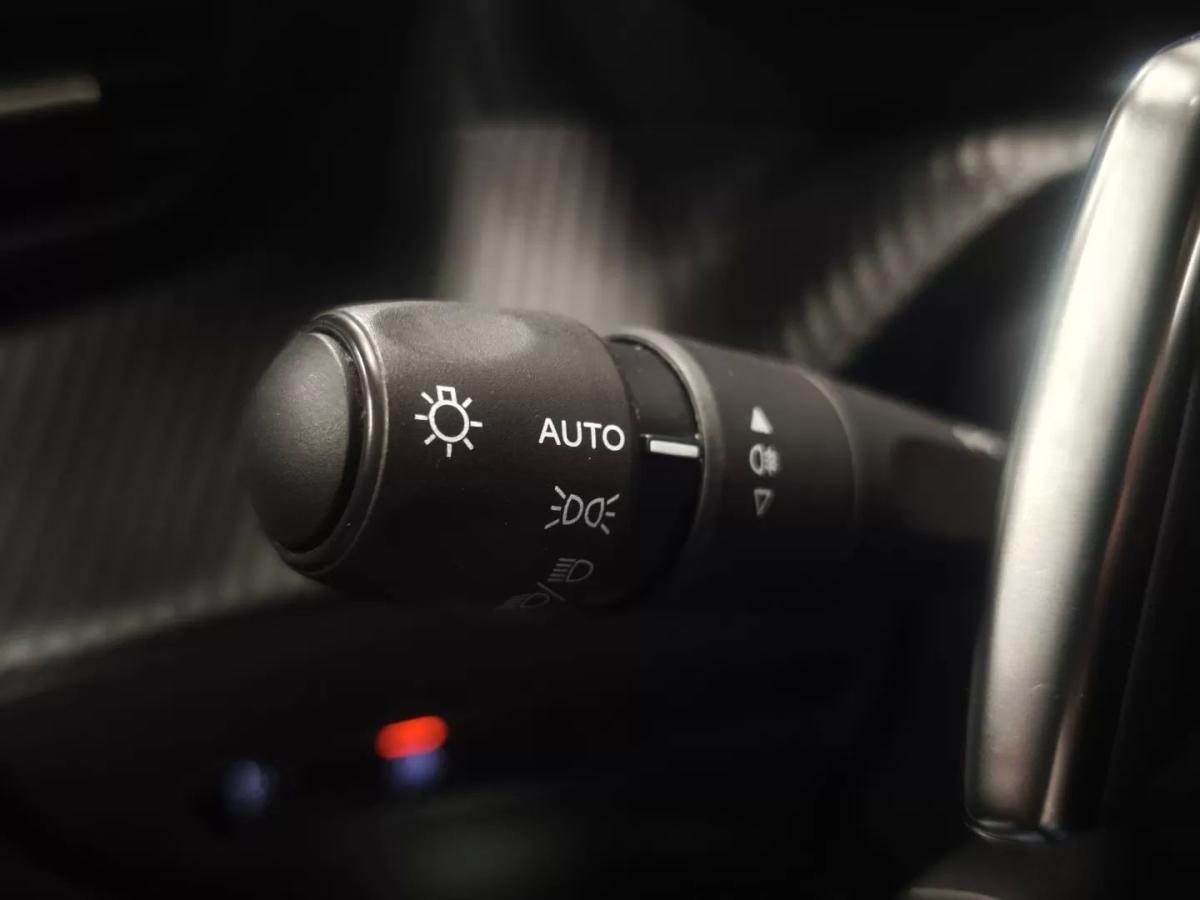 peugeot-e-2008-2021-eletrico-0cc