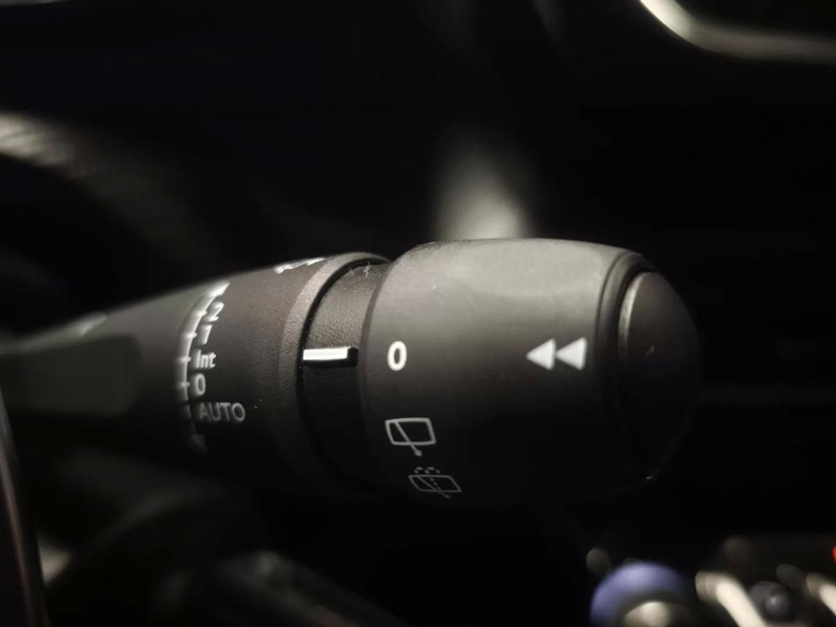 peugeot-e-2008-2021-eletrico-0cc