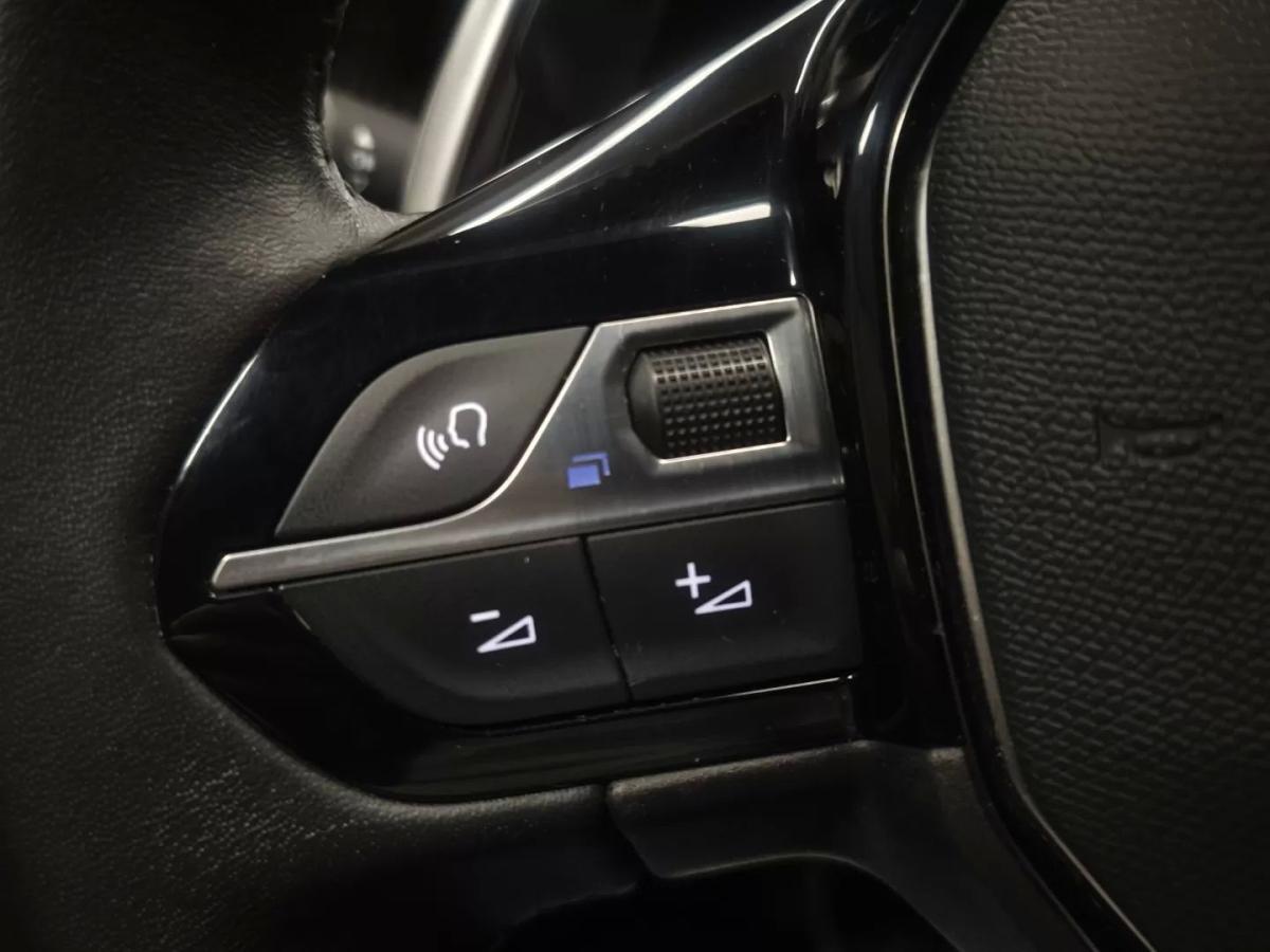 peugeot-e-2008-2021-eletrico-0cc