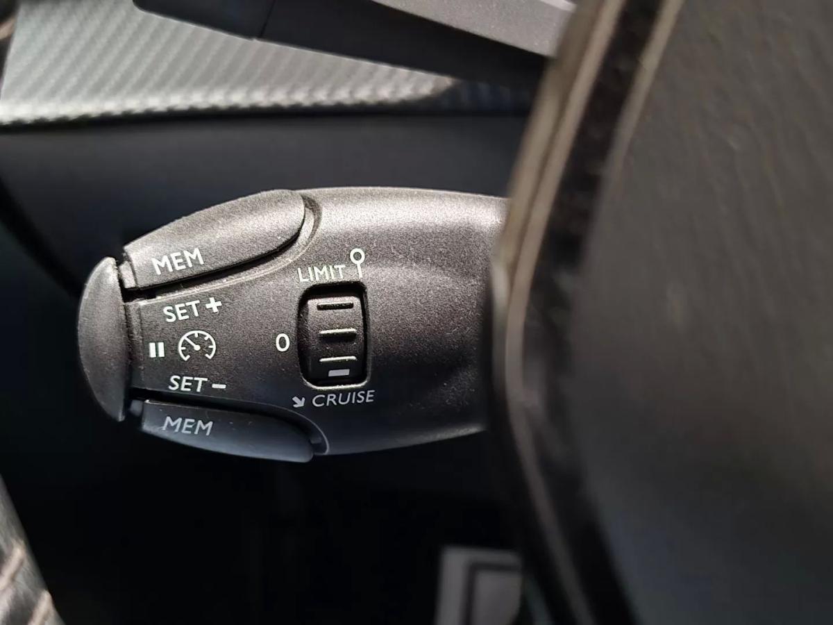 peugeot-e-208-2021-eletrico-200cc