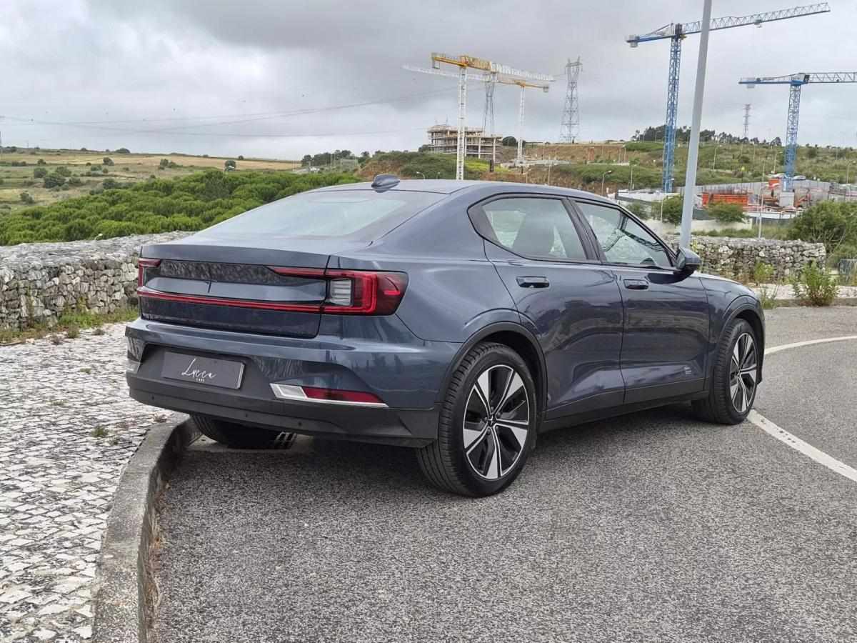 polestar-2-2023-eletrico-200cc